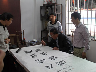 酒界泰斗“沈怡方”等專家一行參觀我司并題詞