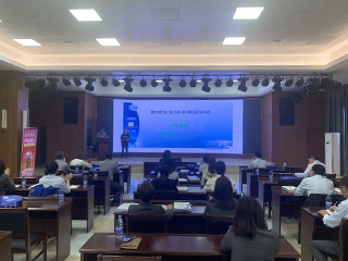 上課劃重點(diǎn)！雙龍戲珠酒業(yè)特邀企業(yè)管理專家現(xiàn)場(chǎng)授課！